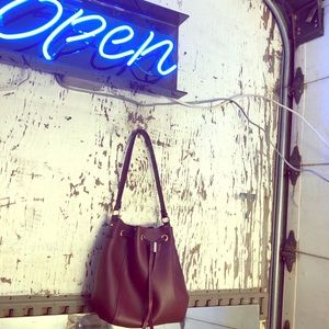 🐙👜GORG CARPISA DRAWSTRING SHOULDER BAG